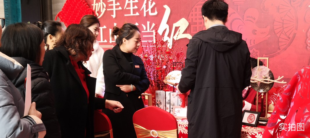 1578210105513398.jpg 金辉江山铭著活动现场